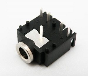 Conector hembra jack 3.5mm stereo chasis 5pines sin rosca