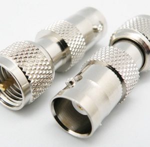 MINI UHF MACHO- BNC HEMBRA