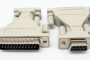 ADAPTADOR DB9H - DB25M