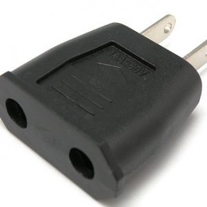 Adaptador clavija USA MACHO - EUROPA HEMBRA.